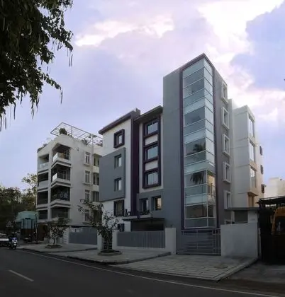 Lilac Hotel 5th Block - Öne Çıkan Resim