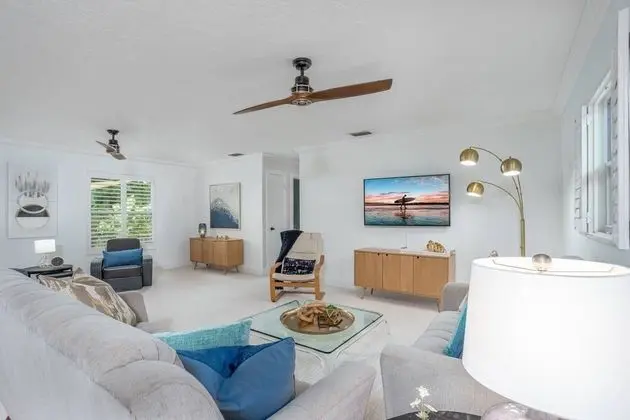 Lilac Mid-century Pool Home