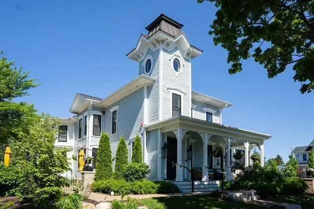 The Lilley Mansion Bed & Breakfast - Dış Mekan