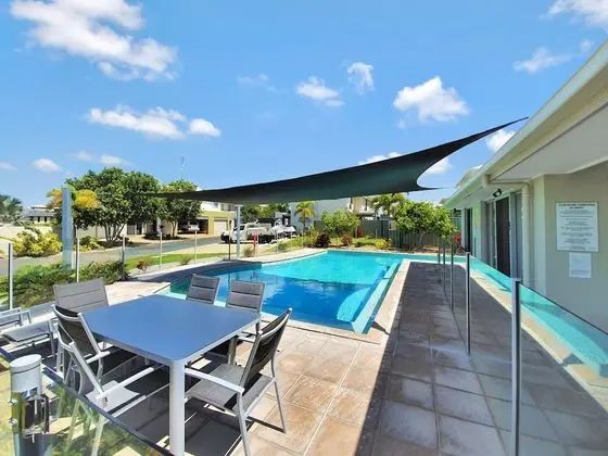 Lillypilly Resort Apartments - Havuz