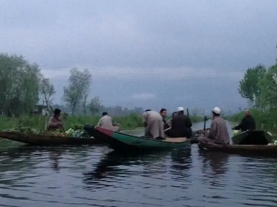 Lily of Nageen - Dış Mekan