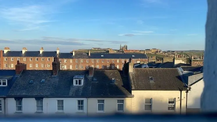 LilyRose Hotel