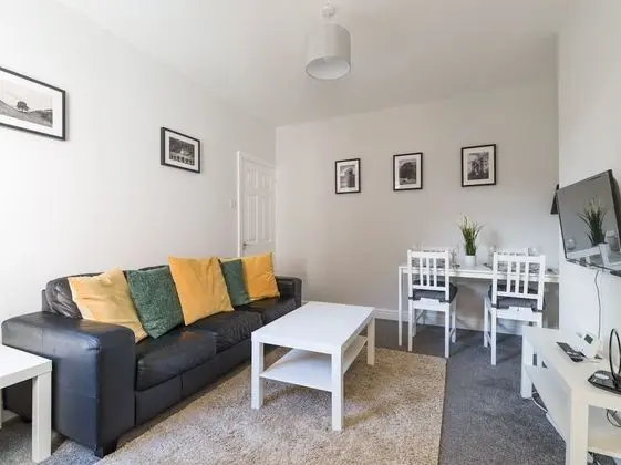 Lily's Apartment 1, 2 bed Flat in Northumberland