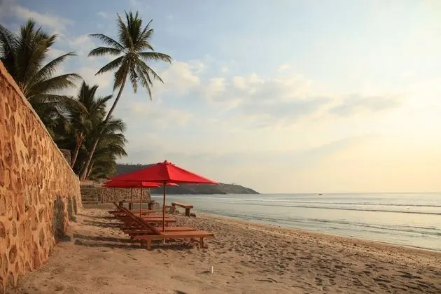 Lima Satu Resort - Plaj