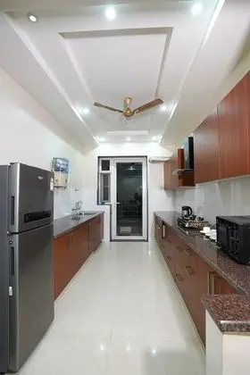 Lime Tree Luxury 3Bhk Serviced Apartment - Mutfak