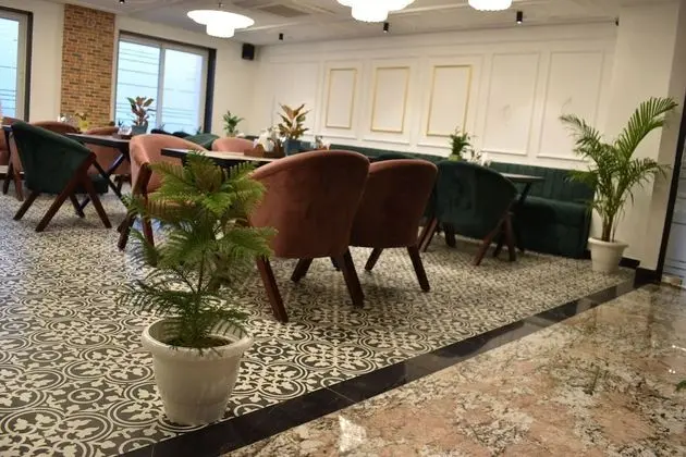 Lime Tree Hotels & Banquet Greater Noida - Dış Mekan
