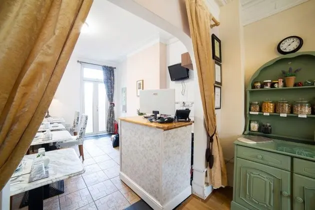 Lina Guest House - Lobi