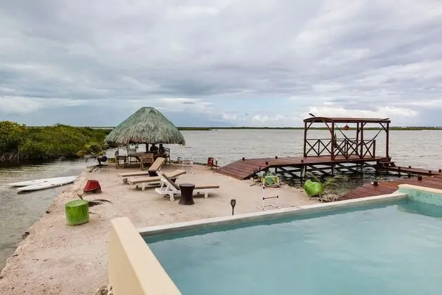 Lina Point Belize Overwater Resort - Plaj