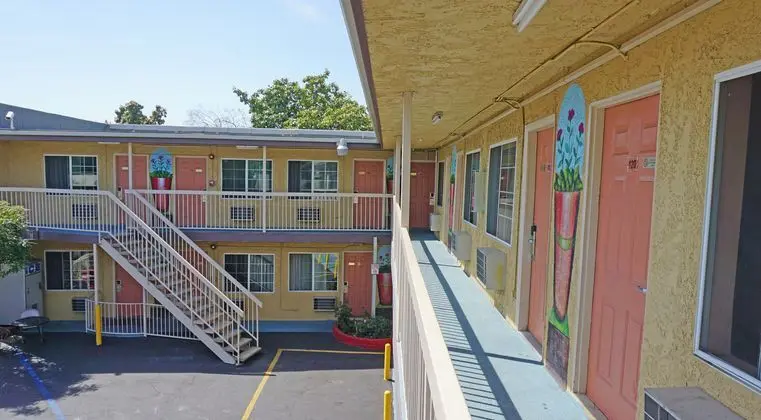Lincoln Motel