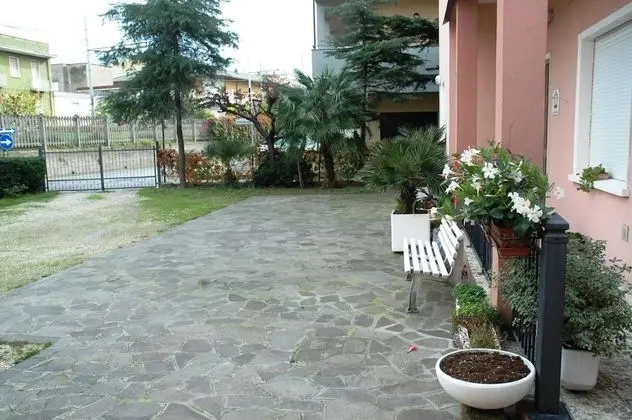 Villa Linda Affittacamere - Dış Mekan