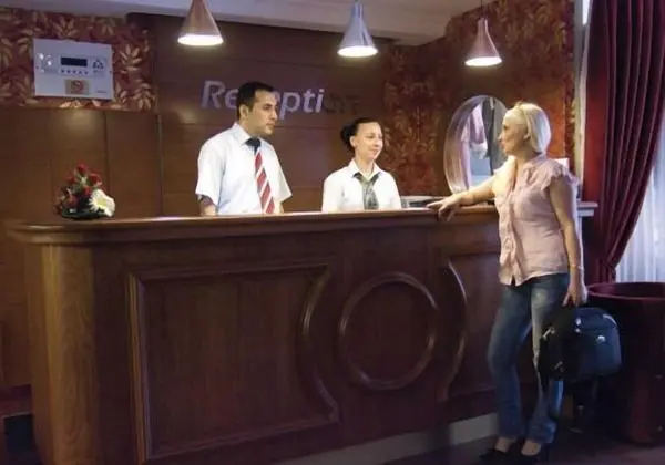 Hotel Linda - Lobi