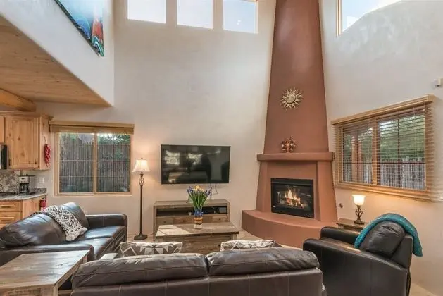Linda - Stunning Contemporary Home, Walk to The Plaza - Oda Düzeni
