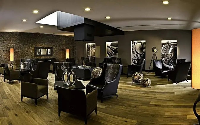Lindner Congress & Motorsport Hotel Nürburgring - Lobi