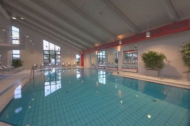 Lindner Sport & Aktiv Hotel Kranichhöhe - Havuz