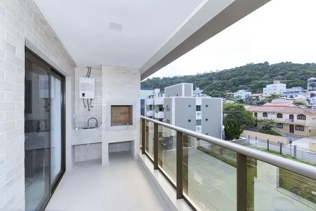 Lindo Apto com 2 suites em Bombinhas 813
