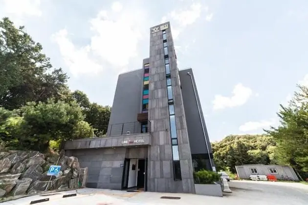 Line Plus Hotel