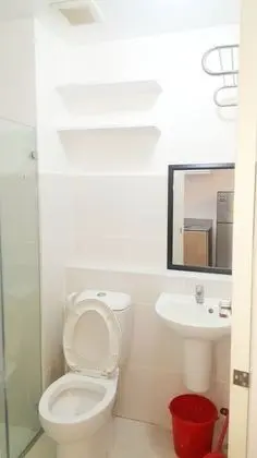 The Linear Makati Condo Stylish Interior - Banyo Tipleri