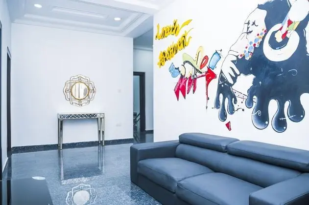 Lineech Apartments