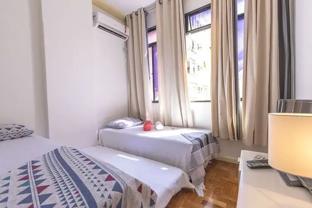 LineRio Copacabana Family Residence 203 - Oda
