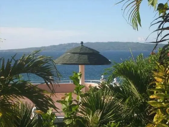 Lingganay Boracay Hotel Resort
