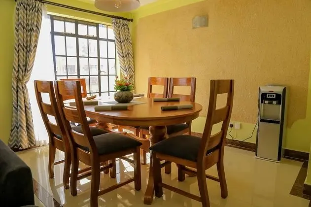 Link Palm Apartments