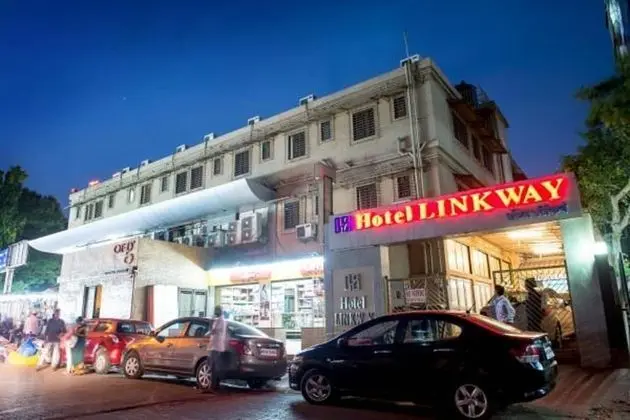 Hotel Linkway - Dış Mekan