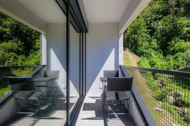 LiOm Apartment