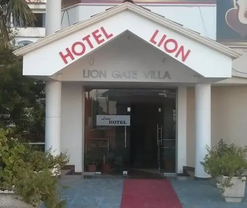 Lion Gate Hotel - Lobi