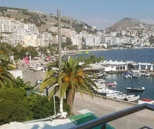 Lion Gate Hotel - Oda Manzaraları
