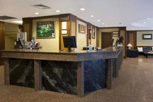 Lion Hotel - Lobi