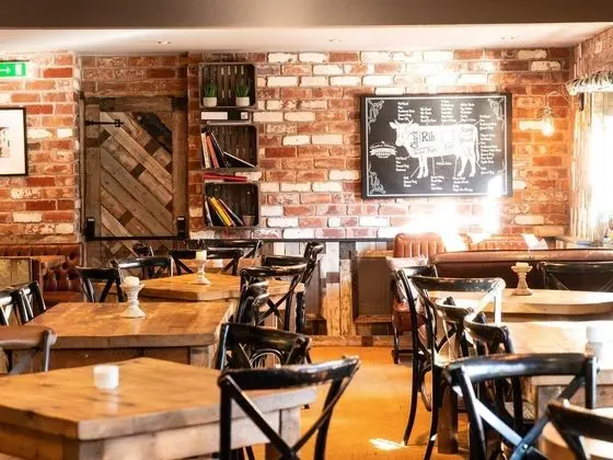 The Lion Pub & Grill - Yerinde Yemek