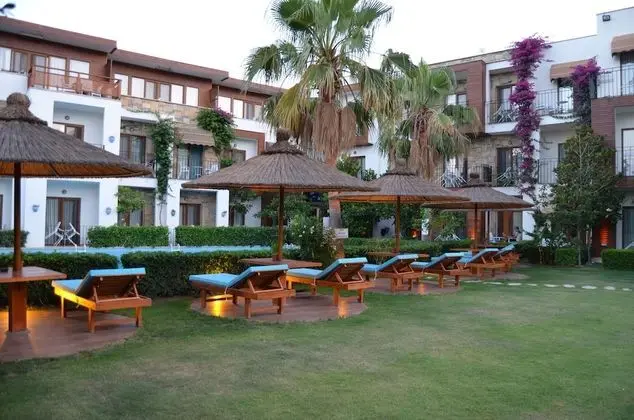 Liona Hotel