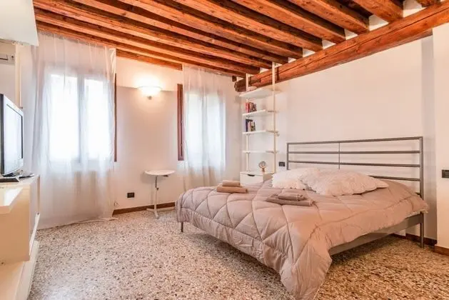 LionHost Ruga Giuffa 4834