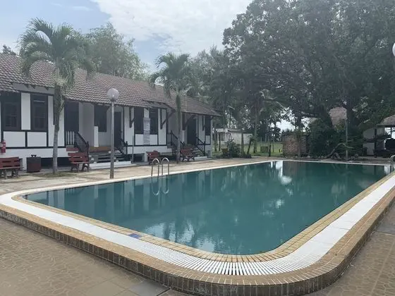 LIS NA REE RESORT