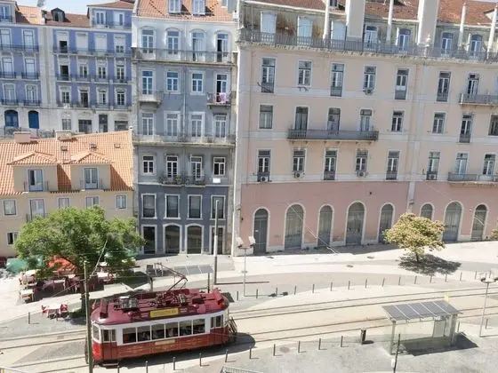 Lisbon Check-In Guesthouse - Dış Mekan