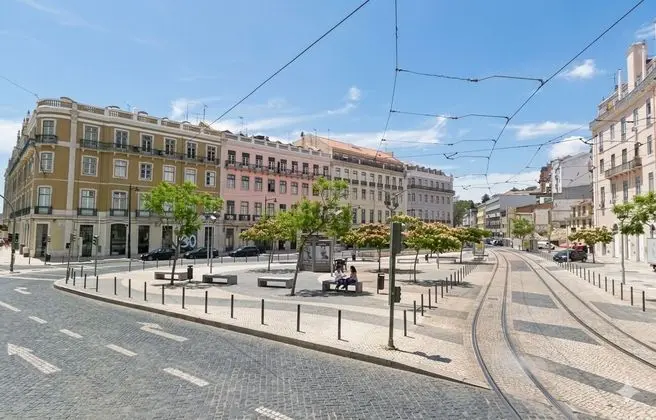 Lisbon Check-In Guesthouse - Dış Mekan