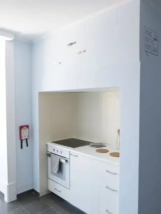 Lisbon Check-In Guesthouse - Mutfak
