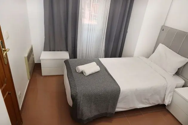 Lisbon Home Host - Hostel - Oda