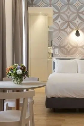 Lisbon Serviced Apartments Santos - Oda