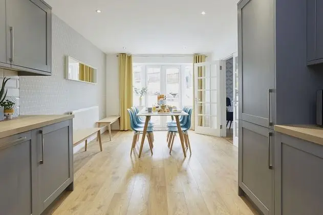 Lister's Nest Halifax Stunning Sleeps 12 - Mutfak