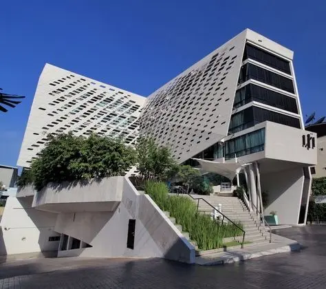 LiT BANGKOK Hotel