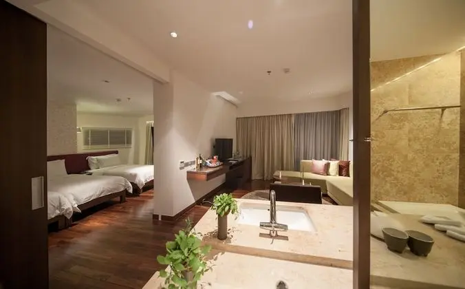 LiT BANGKOK Hotel - Oda