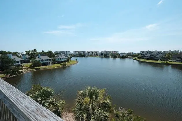 Litchfield Beach & Golf Resort