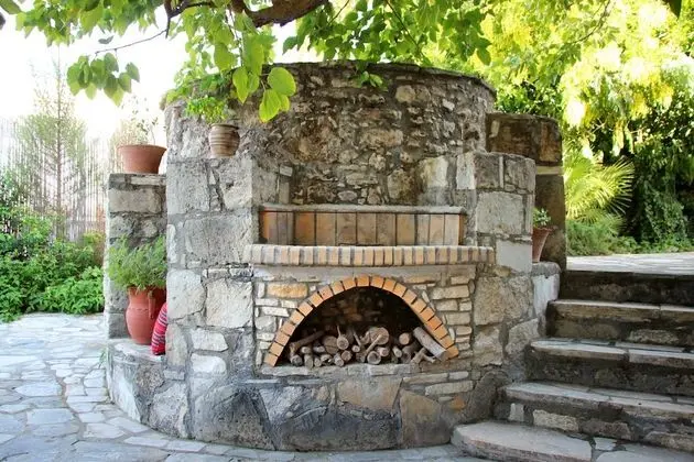 Villa Lithos