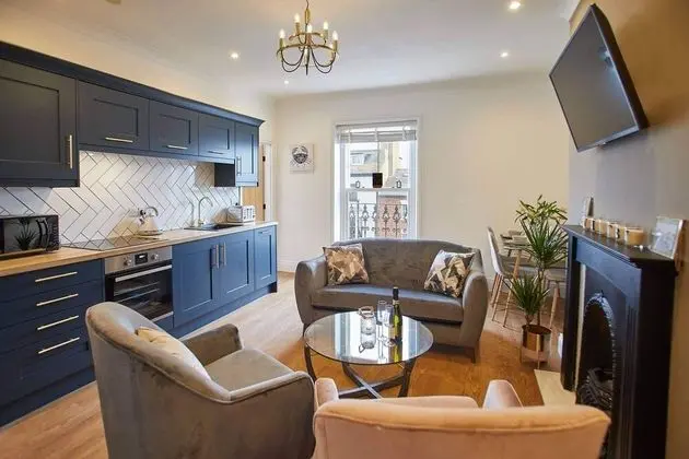 Little Acorn Apartment