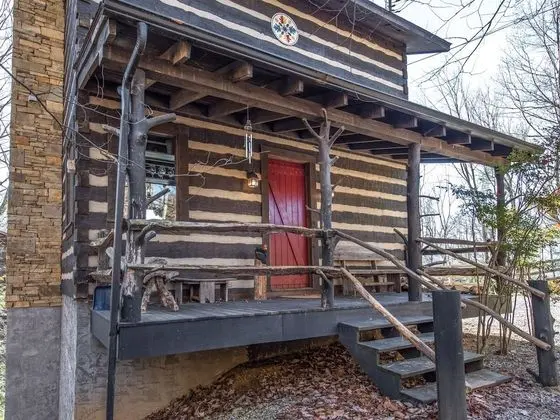 Little Bear by Jackson Mountain Homes