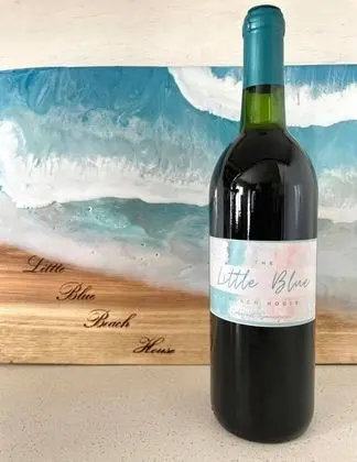 The Little Blue Beach House, A Dream Cottage - Yerinde Yemek