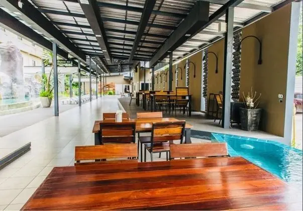 Little Boat Hostel - Yerinde Yemek