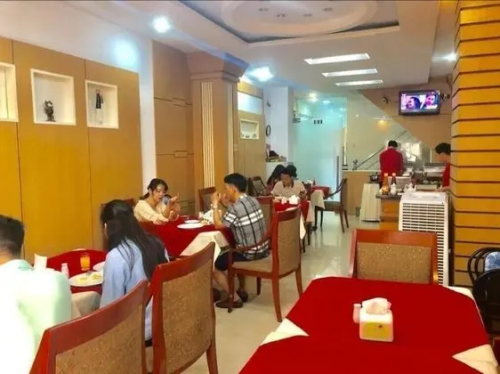 Little Brick Saigon Hotel - Yerinde Yemek