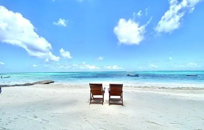 Little Corn Beach and Bungalow - Öne Çıkan Resim